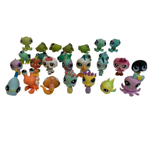 Littlest Pet Shop Lot 27 Figures Animals Birds Frogs Turtles Fish Seahorse Toys - Picture 1 of 10